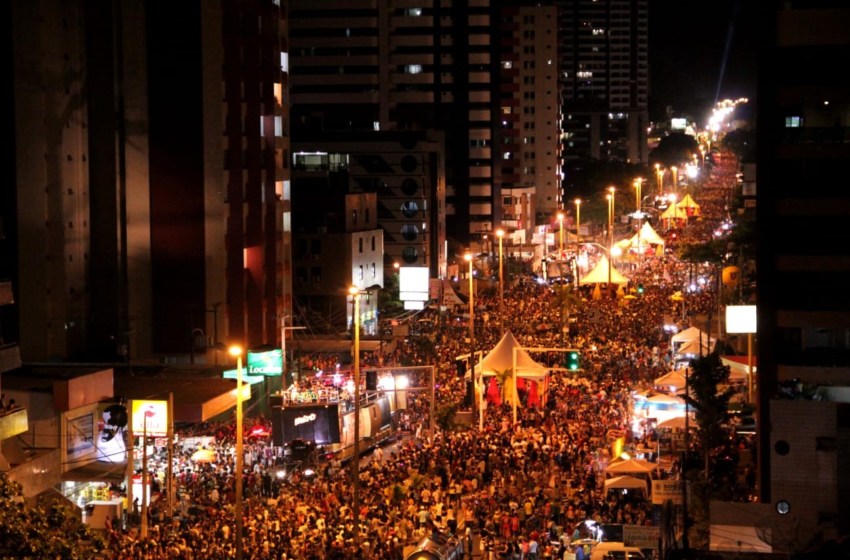  Bloco Muriçocas do Miramar anuncia programação completa e seis trios elétricos para animar festa; confira as atrações
