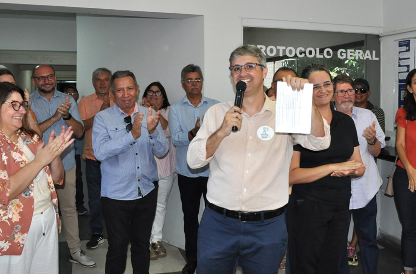  Começa mandato de Camilo Farias como novo reitor da UFCG