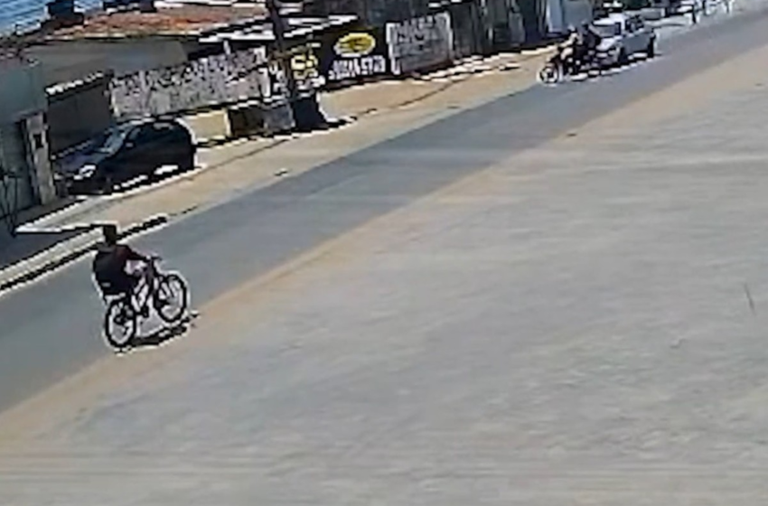  Dois adolescentes e uma criança ficam feridos em acidente entre moto e carro na Paraíba