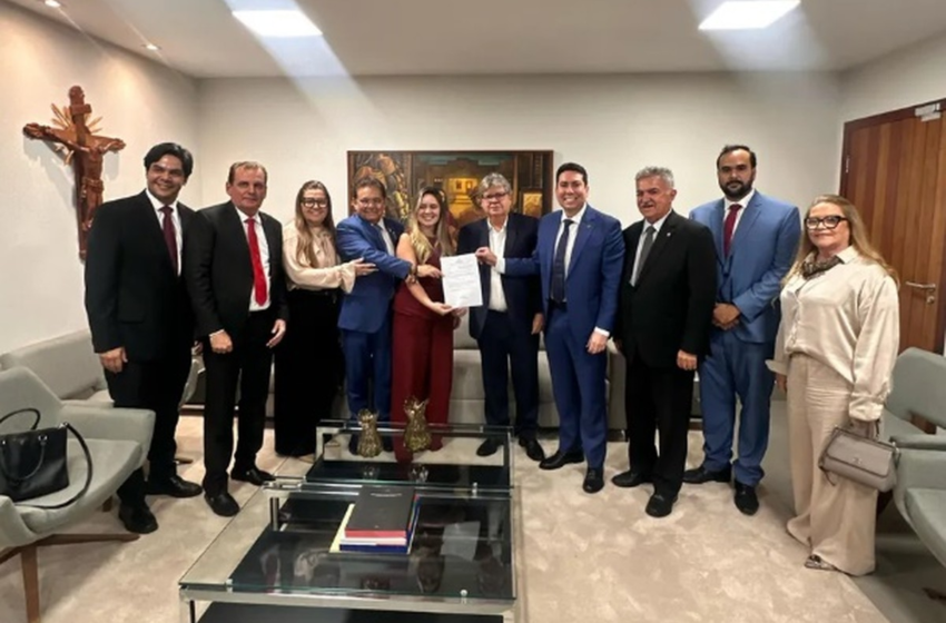  MPC pede suspensão de nomeação da filha de presidente da Assembleia Legislativa da PB para cargo de conselheira do TCE