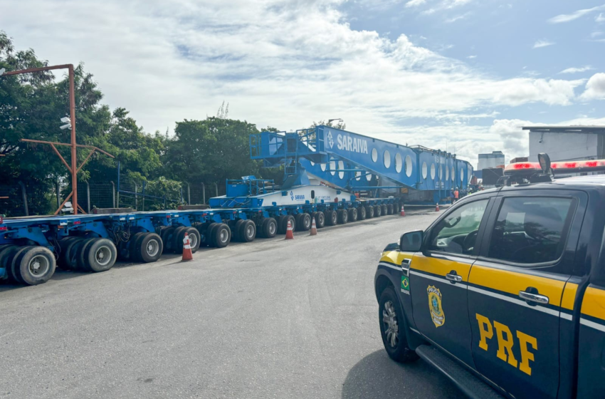  Transporte de transformador de 250 toneladas chega a Campina Grande
