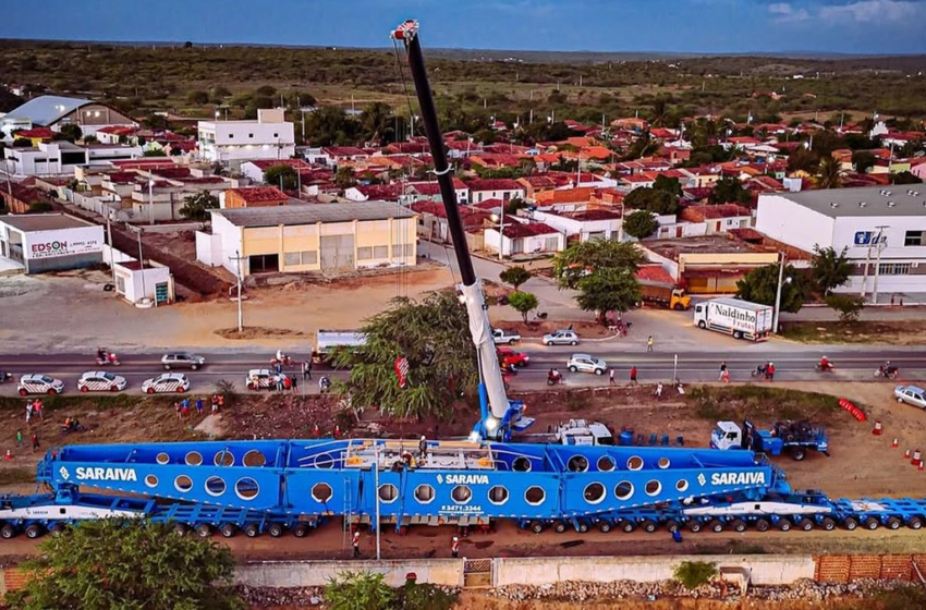  Transporte de transformador de 250 toneladas, que chegaria hoje ao destino final, é interrompido