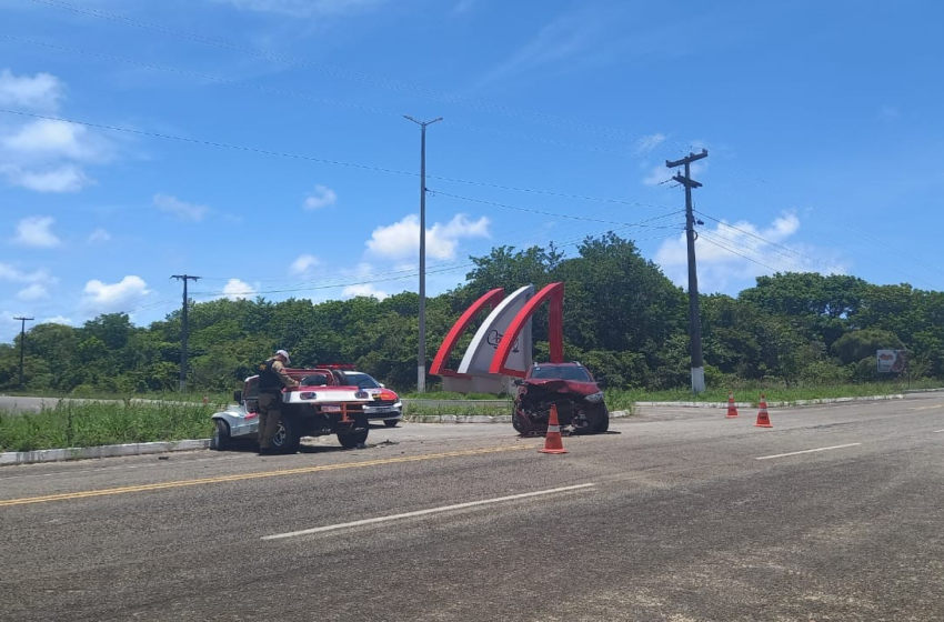  Acidente entre carro e buggy deixa feridos, em Pitimbu, na PB