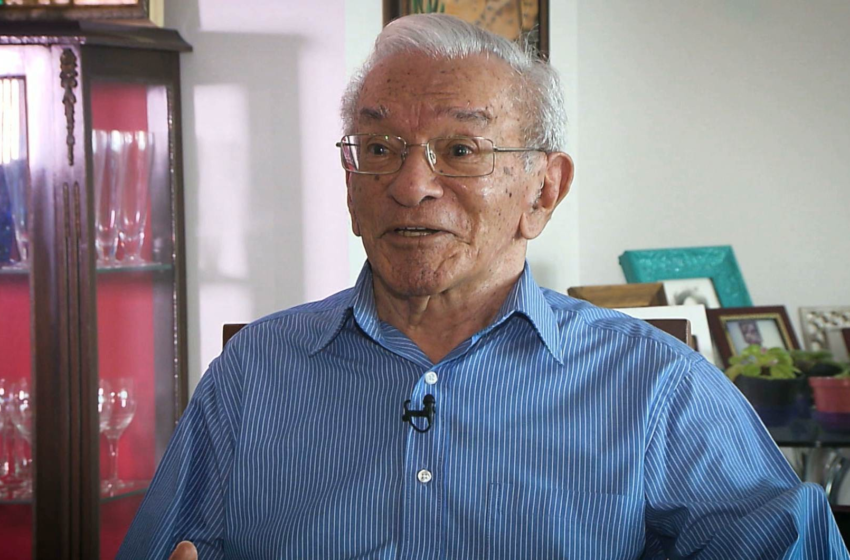  Antônio Barros, cantor e compositor paraibano, morre aos 95 anos