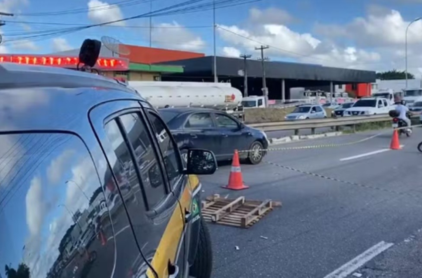 Motociclista que morreu em acidente com caminhão em João Pessoa é identificado