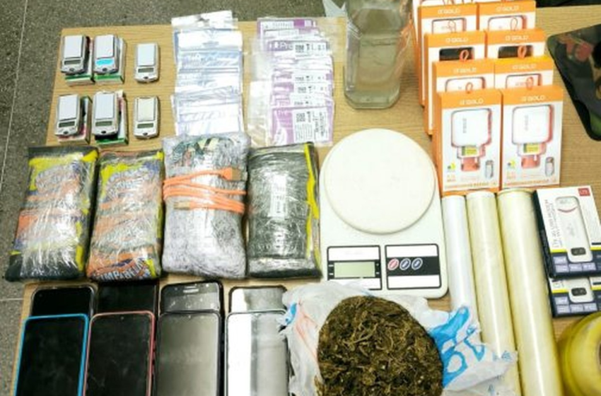 Mulher é presa suspeita de tentar arremessar drogas e celulares para presídio de Campina Grande