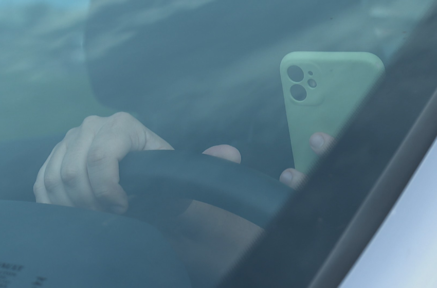 Uso de celular ao volante é a terceira maior causa de infrações de trânsito na Paraíba