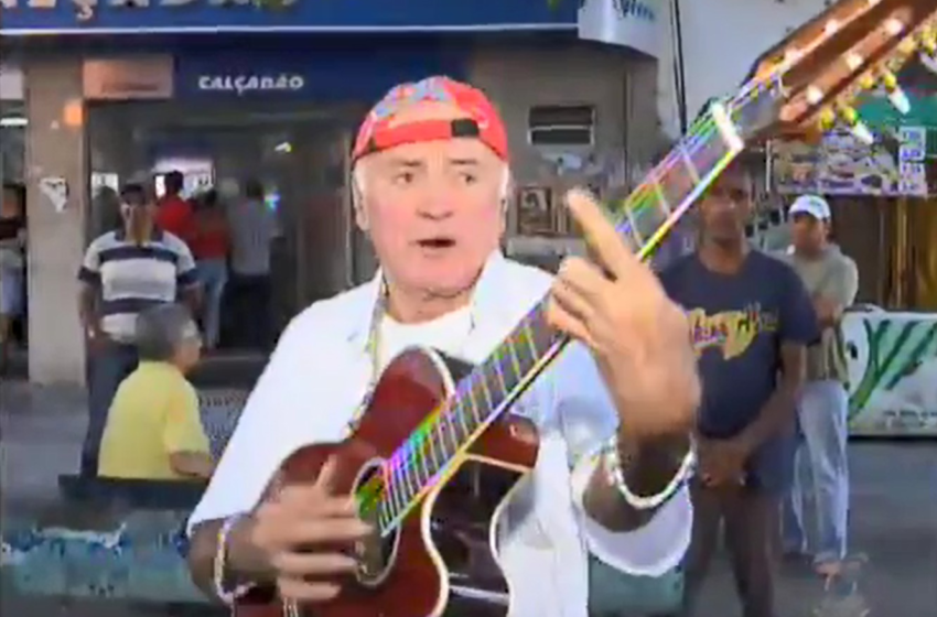 Morre Biu do Violão, figura conhecida em Campina Grande por cantar músicas de Roberto Carlos