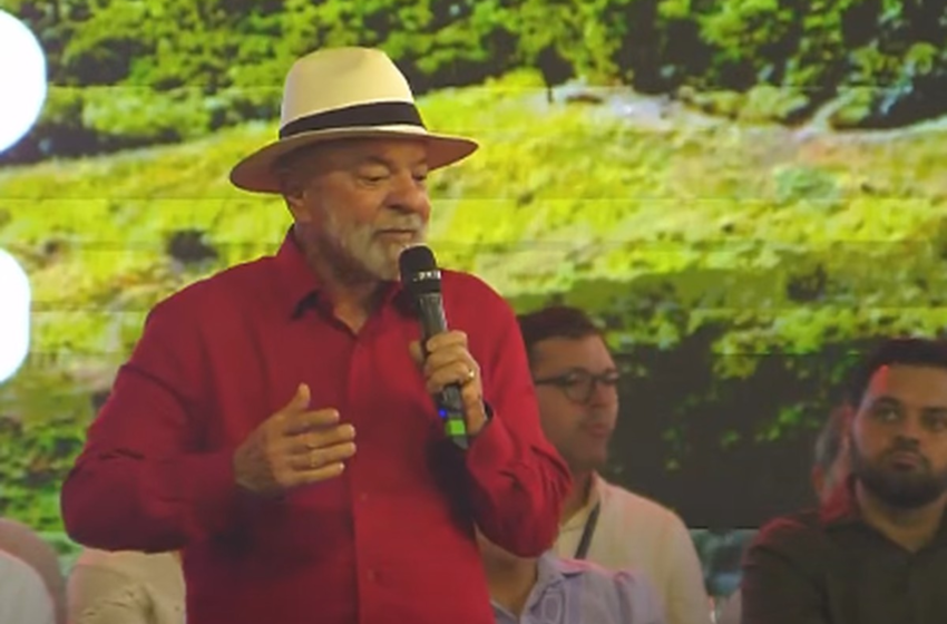  Lula entrega primeiro trecho do Ramal do Apodi, obra da transposição, no Sertão da Paraíba