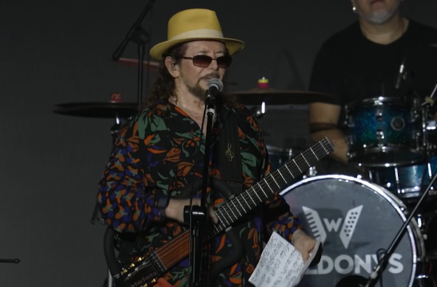 Geraldo Azevedo faz show com instrumentos emprestados de Ton Oliveira e Waldonys
