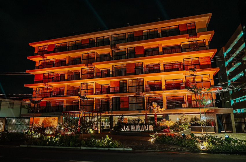 Urban entrega Gameleira Jardins e Praia com árvore símbolo preservada