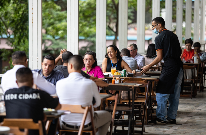 Setor de serviços cresce 8,8% na Paraíba, aponta IBGE