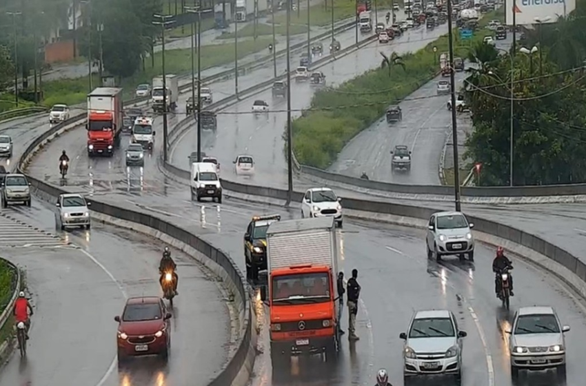  Inmet emite alerta de chuvas para João Pessoa e mais 42 cidades da Paraíba