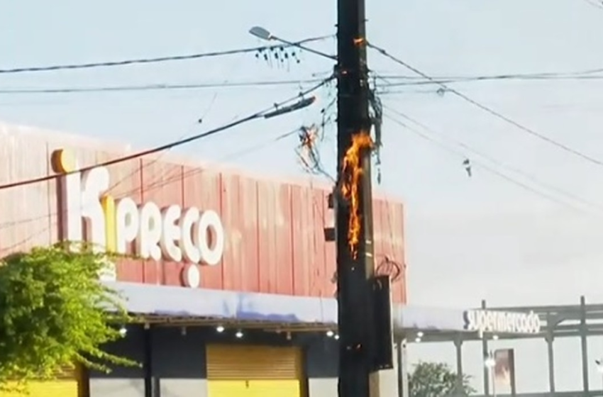 Poste pega fogo em avenida de Santa Rita, na Grande João Pessoa