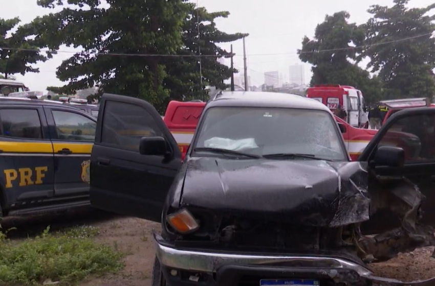 ‘Queria estar dando um abraço nela', diz motorista que levava mulher que morreu após batida de carro de policial civil aposentado