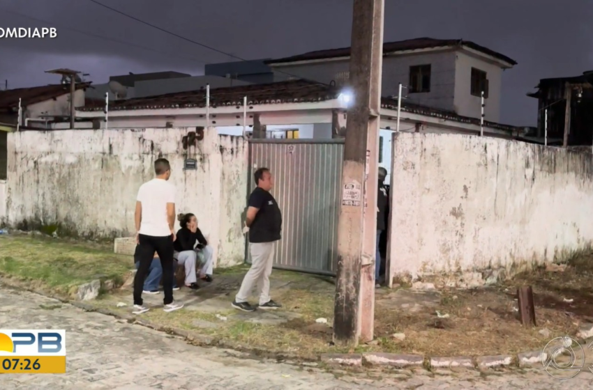 Mais de 30 cães em situação de maus-tratos são resgatados de canil clandestino em João Pessoa