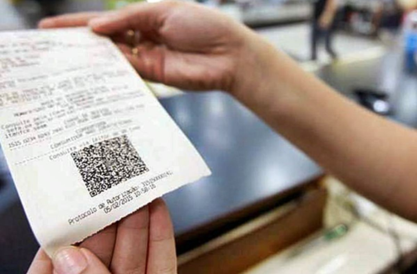 Estudante de escola pública usa inteligência artificial para criar plataforma que ensina educação fiscal: 'impacto social'