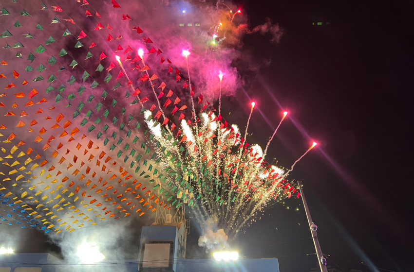  Resgate do forró tradicional, galinha de presente, chá revelação no palco e estreantes: os destaques do São João 2025 de Campina Grande