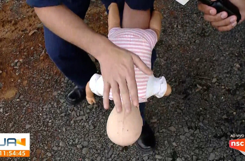 Lei determina o ensino da manobra de desengasgo em escolas e unidades de saúde de João Pessoa